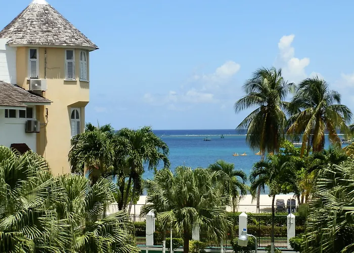 Castle At Sandcastles Resort 3*