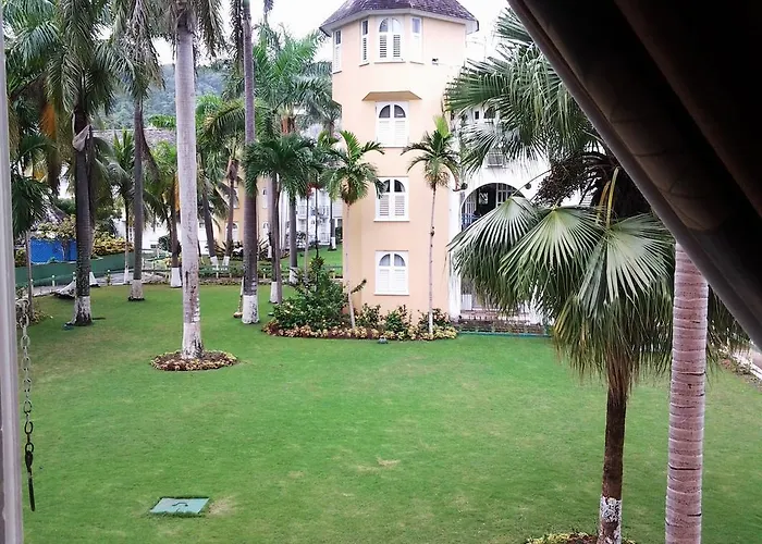 Castle At Sandcastles Ocho Rios